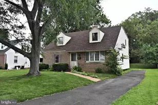 500 Burton Rd, Oreland, PA 19075 - Photo 2