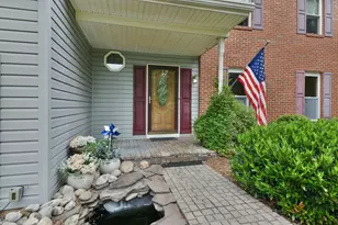 773 Holly Cir, Harleysville, PA 19438 - Photo 2