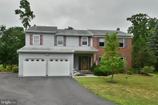773 Holly Cir, Harleysville, PA 19438 - Photo 2