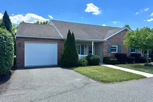 58 Bards Way, Pottstown, PA 19464 - Photo 2