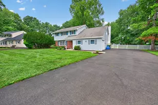 520 Buckman Dr, Hatboro, PA 19040 - Photo 4