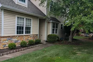 123 Shoal Creek Dr, Blue Bell, PA 19422 - Photo 2