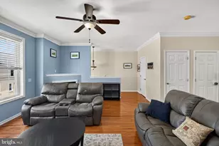 703 Green St, Bridgeport, PA 19405 - Photo 6
