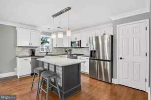 709 E Walnut St, North Wales, PA 19454 - Photo 8