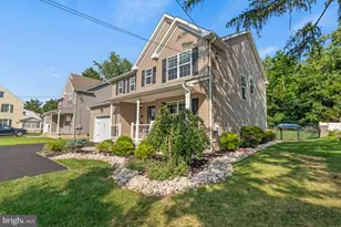 709 E Walnut St, North Wales, PA 19454 - Photo 2