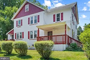 705 E Walnut St, North Wales, PA 19454 - Photo 1