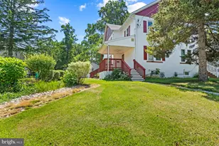 705 E Walnut St, North Wales, PA 19454 - Photo 2
