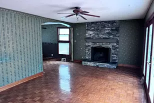 2350 N Parkview Dr, West Norriton, PA 19403 - Photo 4