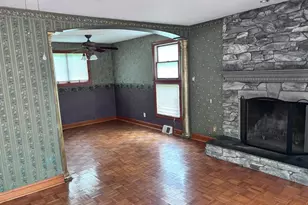 2350 N Parkview Dr, West Norriton, PA 19403 - Photo 8
