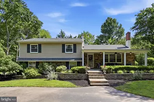 649 Midway Ln, Blue Bell, PA 19422 - Photo 2