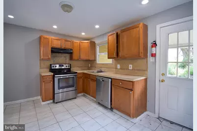 666 Manatawny Street, Pottstown, PA 19464 - Photo 6