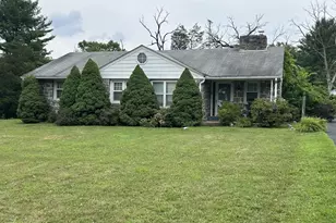 2122 Yarnall Rd, Pottstown, PA 19464 - Photo 1