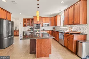 2202 Smithfield Ct, Harleysville, PA 19438 - Photo 12