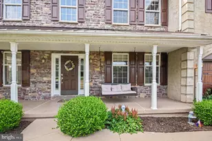 2202 Smithfield Ct, Harleysville, PA 19438 - Photo 4