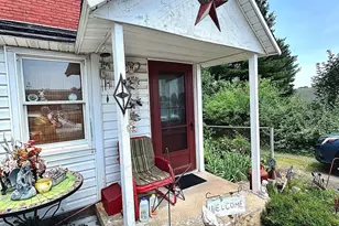 120 E Race St, Pottstown, PA 19464 - Photo 2