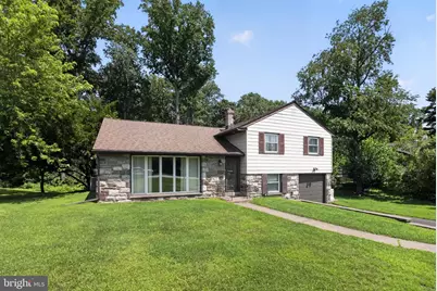 615 Hoyt Road, Huntingdon Valley, PA 19006 - Photo 2