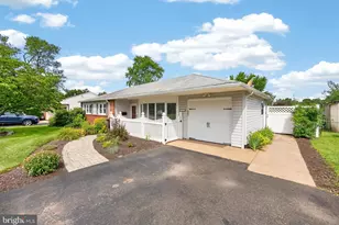 3129 Sycamore Ln, Norristown, PA 19401 - Photo 6