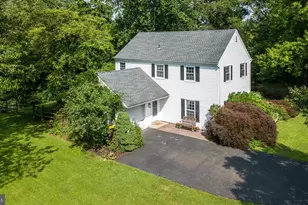 2045 Foster Rd, Hatfield, PA 19440 - Photo 2