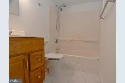 205 B Cricklewood Circle, Lansdale, PA 19446 - Photo 10