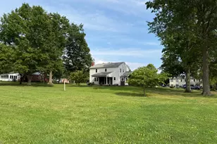 223 Orchard Ln, Harleysville, PA 19438 - Photo 2
