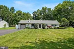 1121 W Thomas Rd, Lansdale, PA 19446 - Photo 1