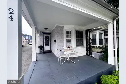24 Thomas, Bryn Mawr, PA 19010 - Photo 4