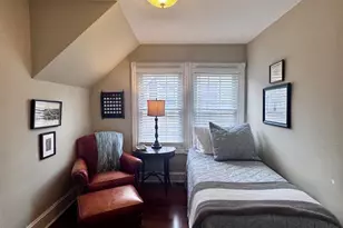 24 Thomas, Bryn Mawr, PA 19010 - Photo 12