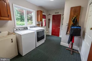 1397 Edgeview St, East Greenville, PA 18041 - Photo 46