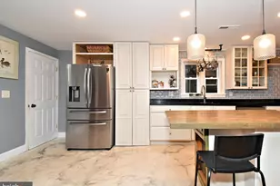 658 Macoby Ave, Green Lane, PA 18054 - Photo 10