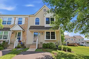 300 Countryside Ct, Collegeville, PA 19426 - Photo 2