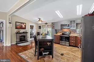 334 Cedar Dr, Green Lane, PA 18054 - Photo 8
