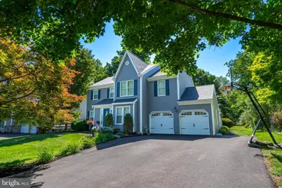 125 Runnymede Drive, Lansdale, PA 19446 - Photo 2