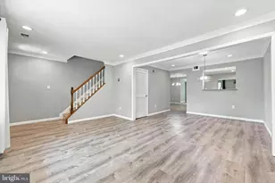 106 Woodside Cir, Dresher, PA 19025 - Photo 2