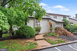 136 Pinecrest Ln, King of Prussia, PA 19406 - Photo 4
