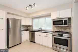 124 Hamlet Dr, King of Prussia, PA 19406 - Photo 8