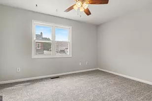 215 Coates St, Bridgeport, PA 19405 - Photo 10