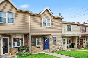 215 Coates St, Bridgeport, PA 19405 - Photo 2