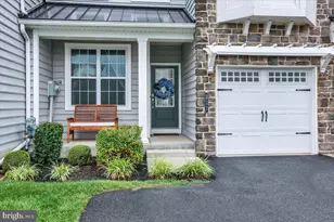 311 Flintrock Ct, Collegeville, PA 19426 - Photo 2