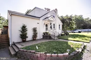 2916 Whitehall Rd, Norristown, PA 19403 - Photo 4