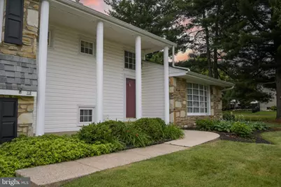 10 E Summit Avenue, Telford, PA 18969 - Photo 2
