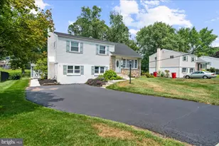 333 Central Dr, Lansdale, PA 19446 - Photo 2