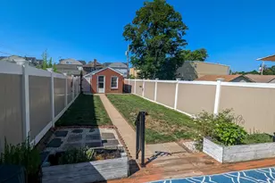722 W 3rd St, Lansdale, PA 19446 - Photo 34