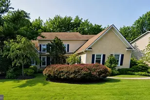 1044 Glendevon Dr, Ambler, PA 19002 - Photo 1