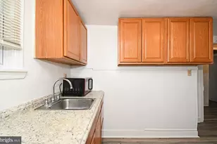 7323 School Ln, Elkins Park, PA 19027 - Photo 16