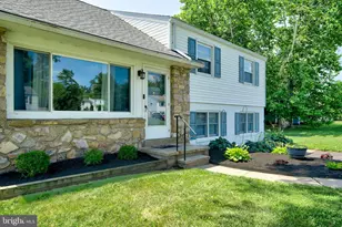 1008 Pioneer Rd, Lansdale, PA 19446 - Photo 2