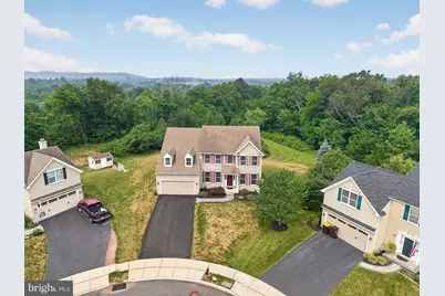1100 Autumnview Lane, Pottstown, PA 19464 - Photo 2