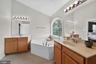 1100 Autumnview Ln, Pottstown, PA 19464 - Photo 32