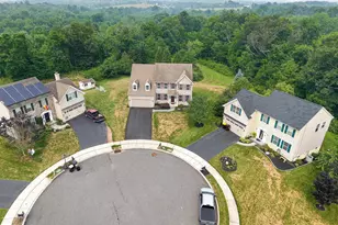 1100 Autumnview Ln, Pottstown, PA 19464 - Photo 8