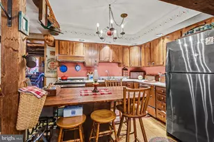 142 Oxford Cir, Eagleville, PA 19403 - Photo 6