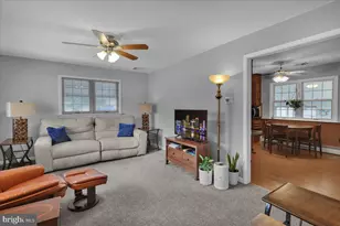 1063 Hale St, Pottstown, PA 19464 - Photo 8